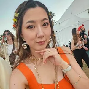 Fuslie / Leslie nude photo #0087