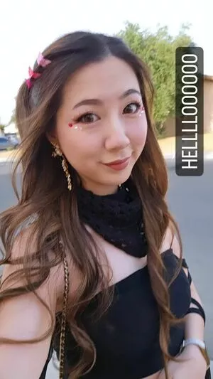 Fuslie / Leslie nude photo #0089