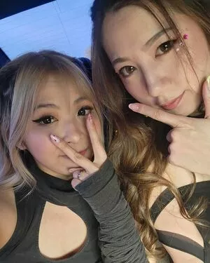 Fuslie / Leslie nude photo #0090