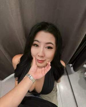 Fuslie / Leslie nude photo #0098