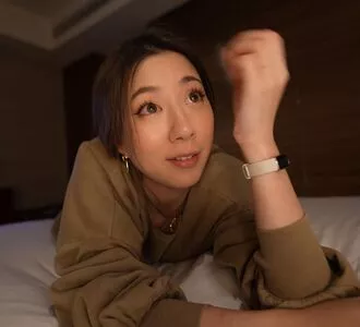Fuslie / Leslie nude photo #0120