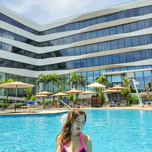 Fuslie / Leslie nude photo #0219