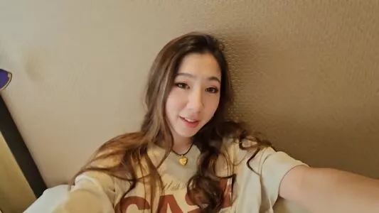 Fuslie / Leslie nude photo #0234