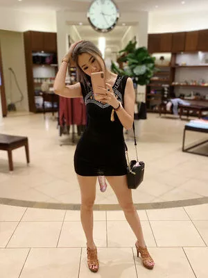Fuslie / Leslie nude photo #0251