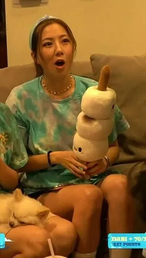 Fuslie / Leslie nude photo #0280