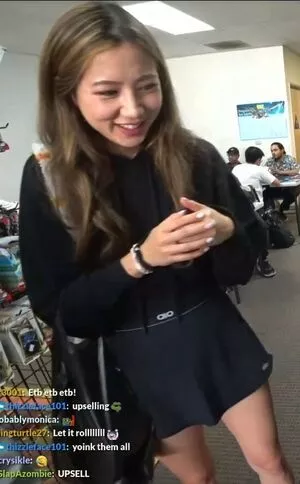 Fuslie / Leslie nude photo #0350
