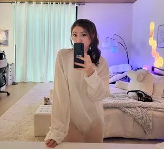 Fuslie / Leslie nude photo #0384