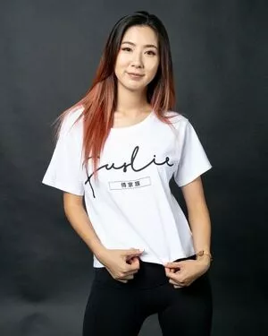 Fuslie / Leslie nude photo #0403