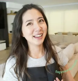 Fuslie / Leslie nude photo #0787