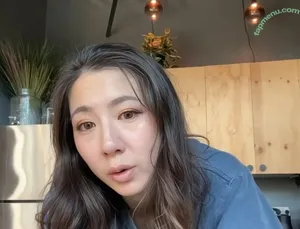 Fuslie / Leslie nude photo #0802