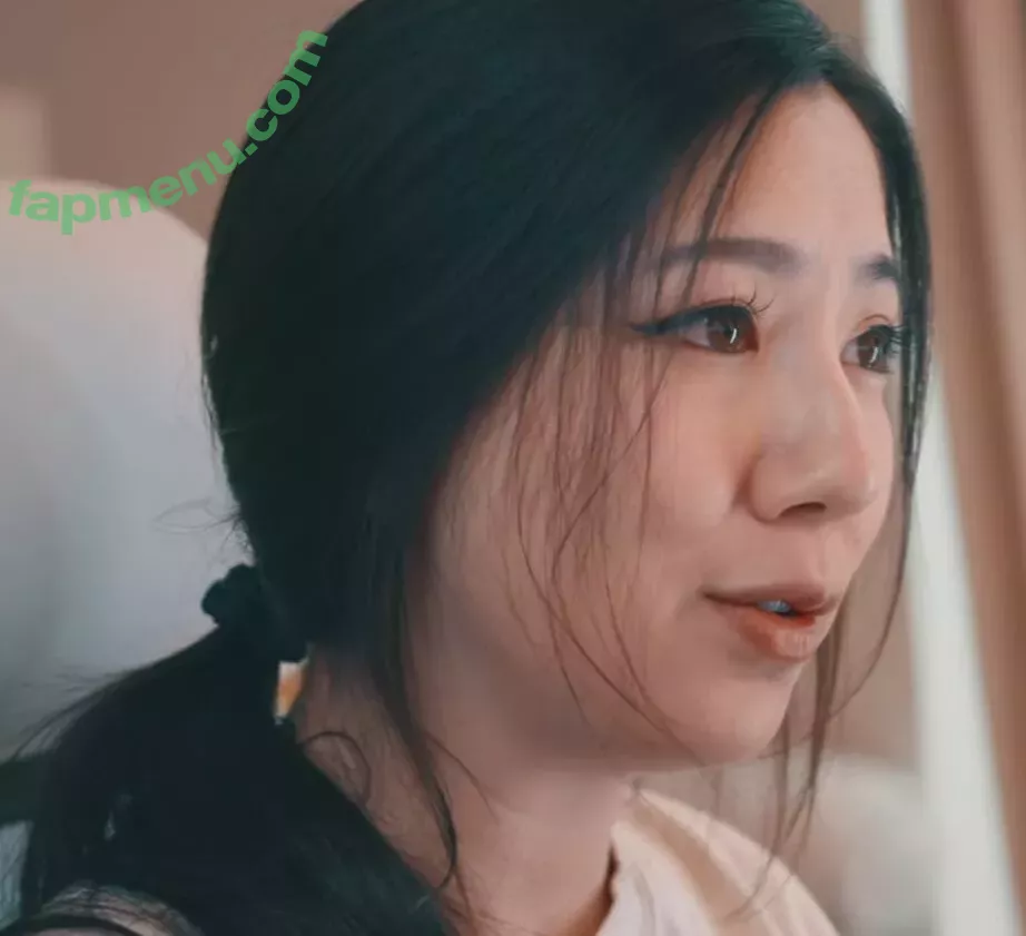 Fuslie nude photo #0035 (Leslie)