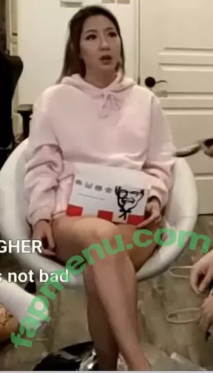 Fuslie nude photo #0059 (Leslie)
