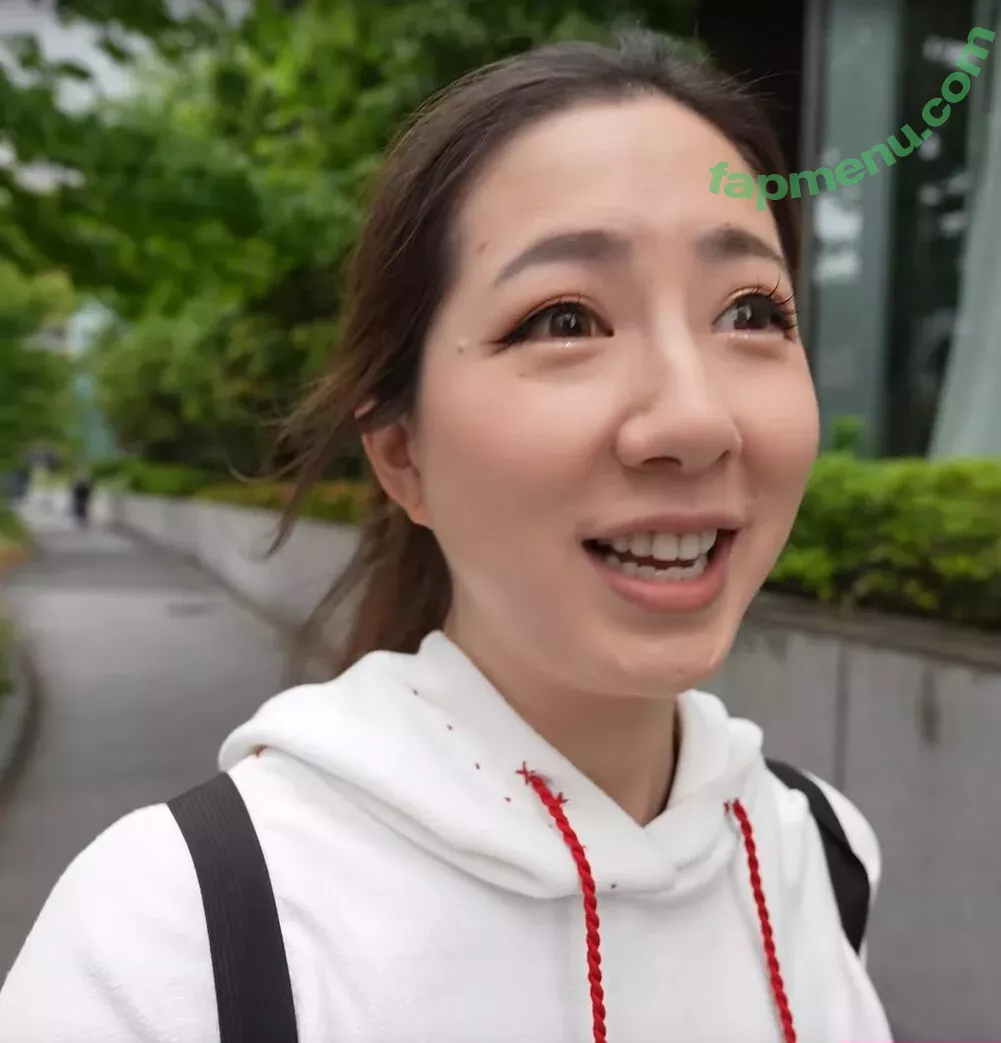 Fuslie nude photo #0107 (Leslie)