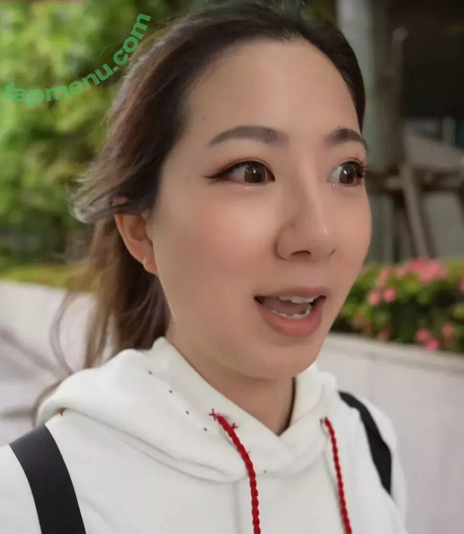 Fuslie nude photo #0109 (Leslie)