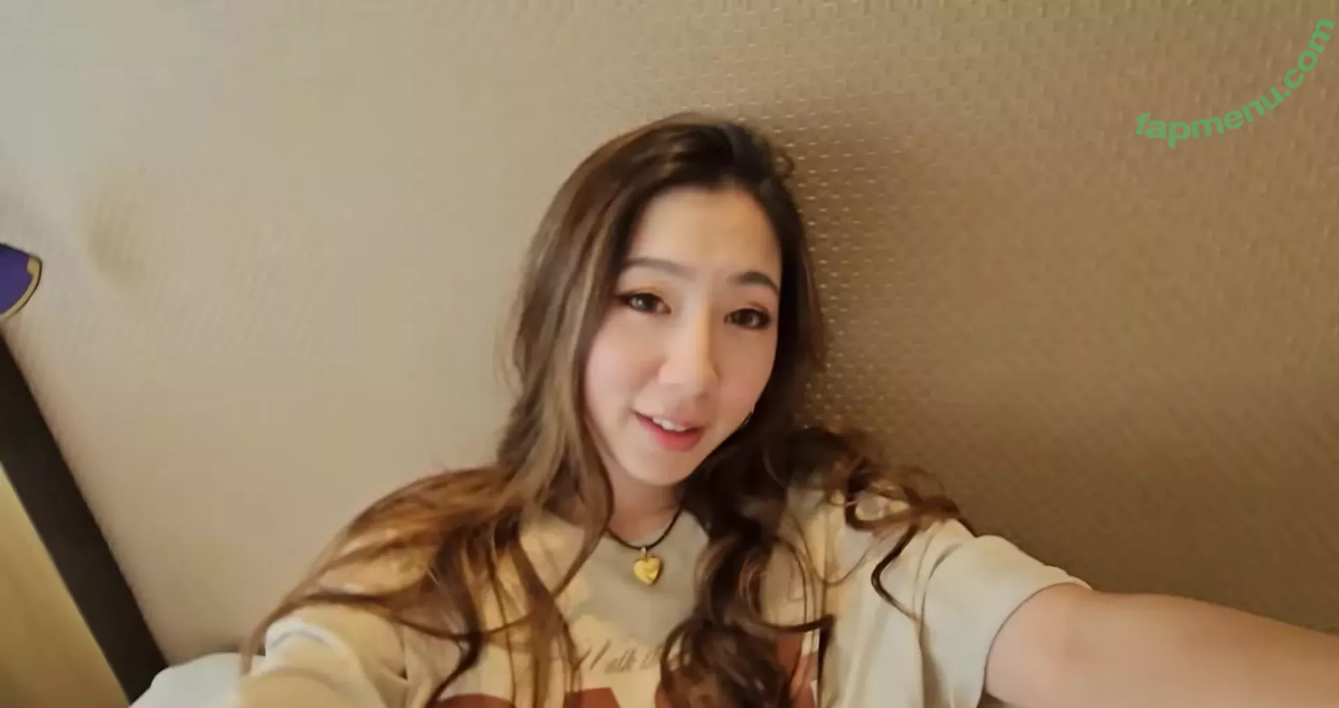 Fuslie nude photo #0234 (Leslie)