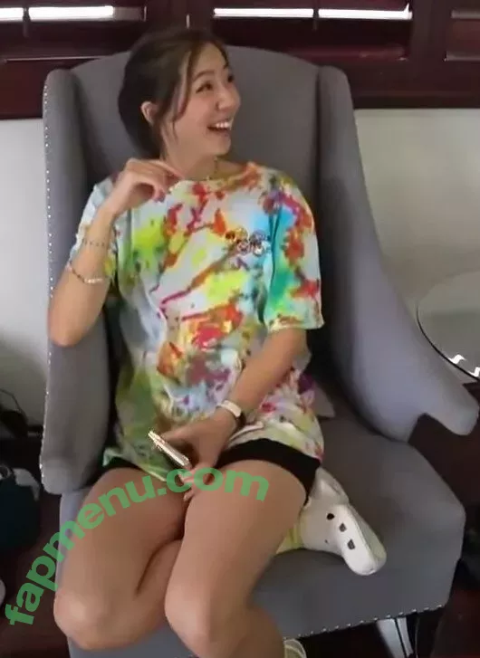 Fuslie nude photo #0316 (Leslie)