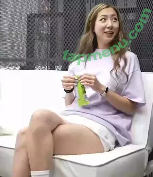 Fuslie nude photo #0368 (Leslie)