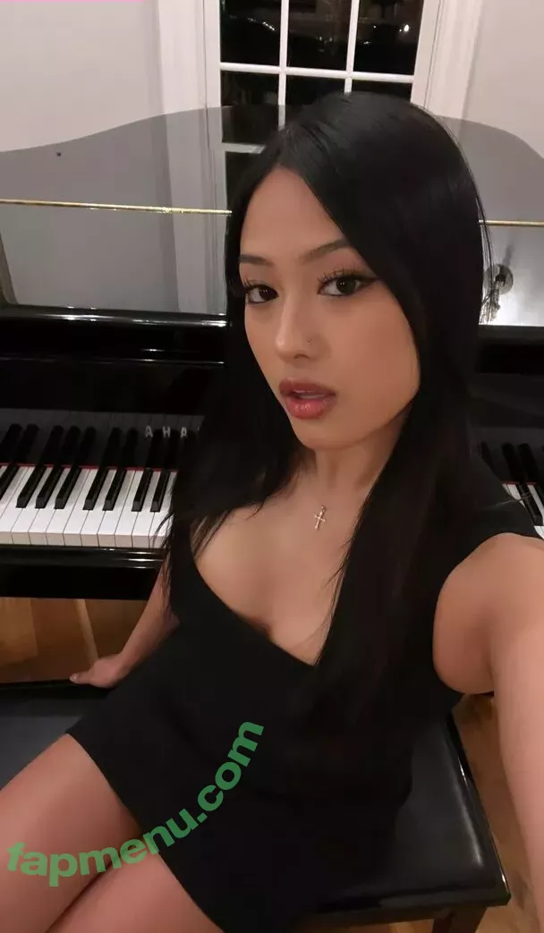 Gabby.hua nude photo #0516 (Gabby Hua)