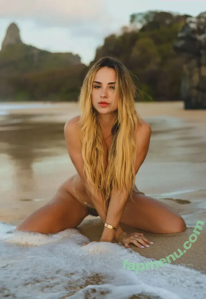 Gabi Martins nude photo #0542 (gabimartins / gabrielamartins20)
