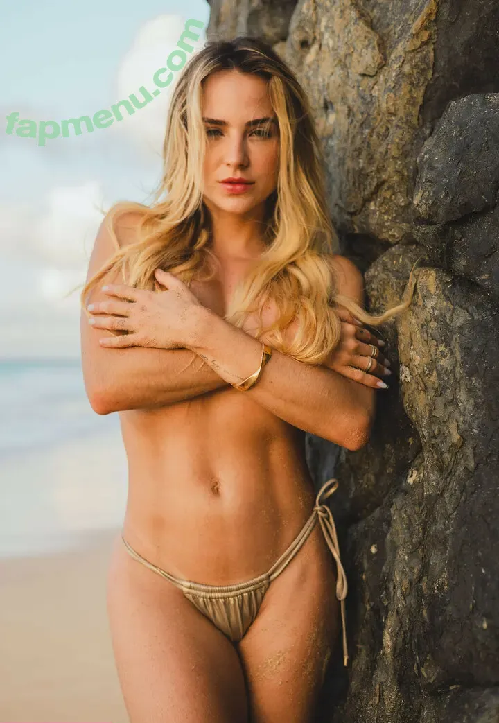 Gabi Martins nude photo #0566 (gabimartins / gabrielamartins20)