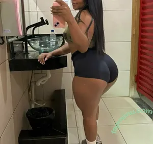 Gabibombom_ / gabioliveira_ofic nude photo #0001