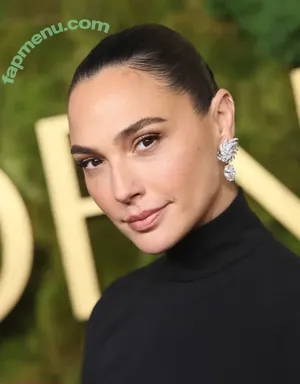 gal_gadot / inked_hriss nude photo #2714