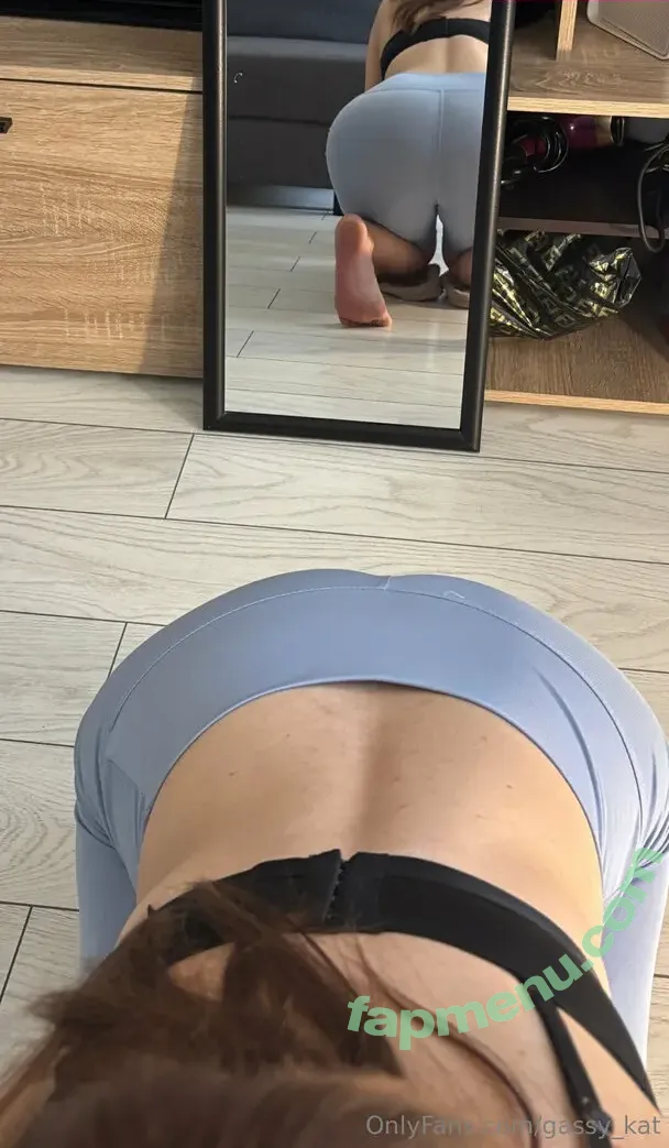 gassy_kat nude photo #0001 (gassy.cat)