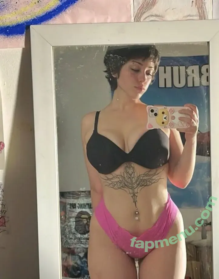 gaygothgirlf nude photo #0004 (gaygothgirlfriend)