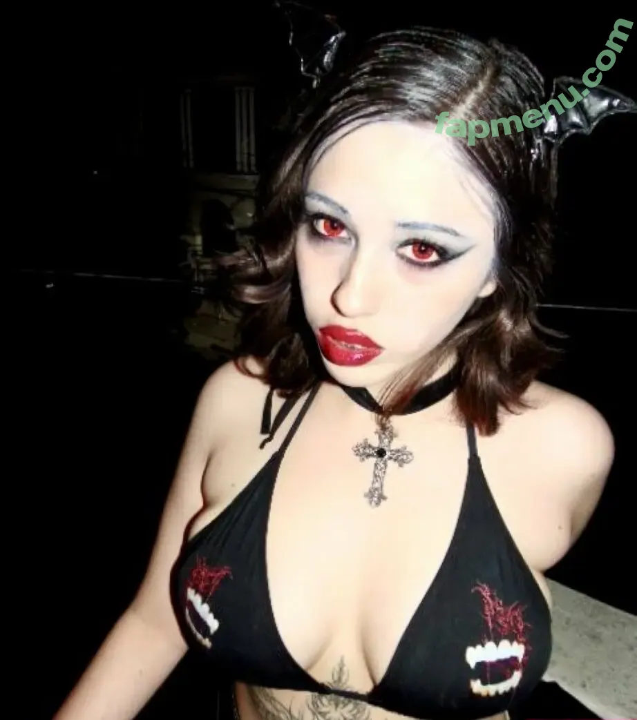 gaygothgirlf nude photo #0018 (gaygothgirlfriend)