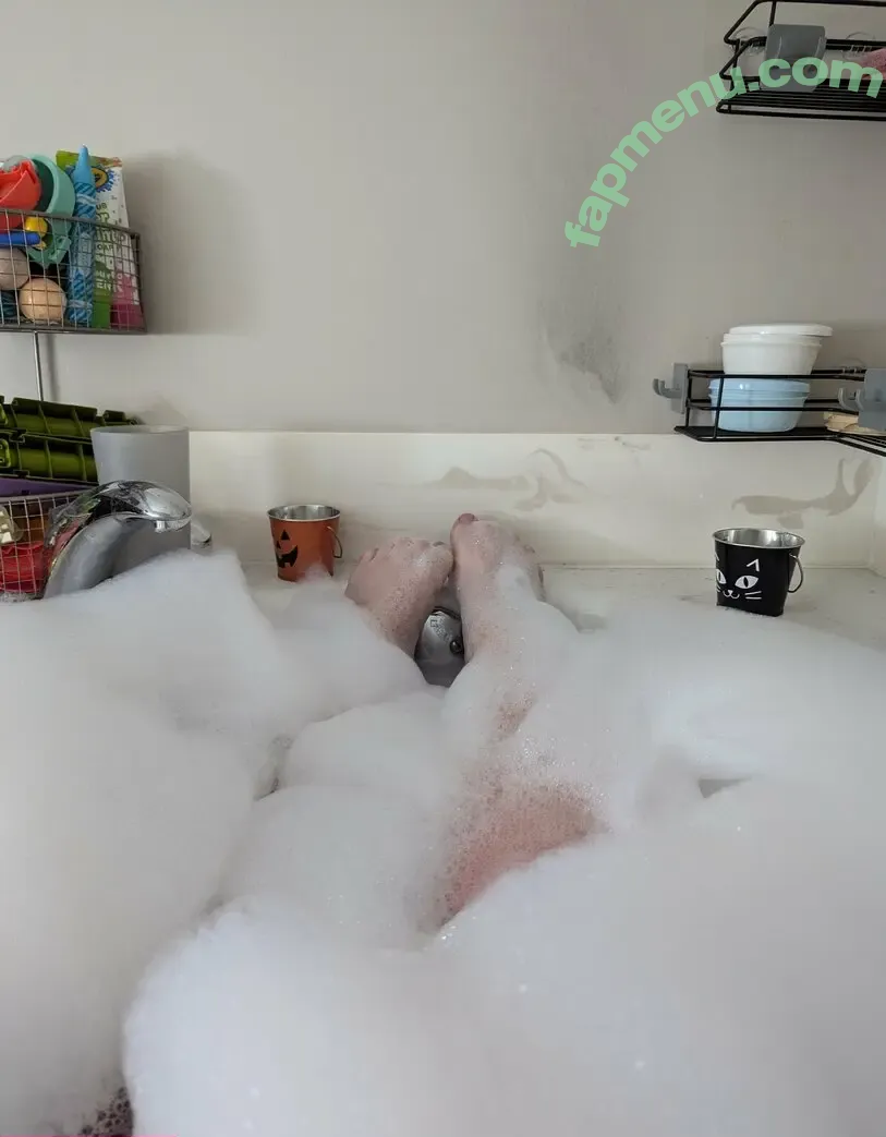 geekygwplus nude photo #0039 (geekygwplus)