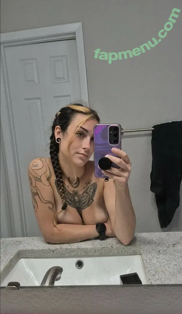Genesis Wrege nude photo #0007 (kawaiikittengen / subiesandboobies)