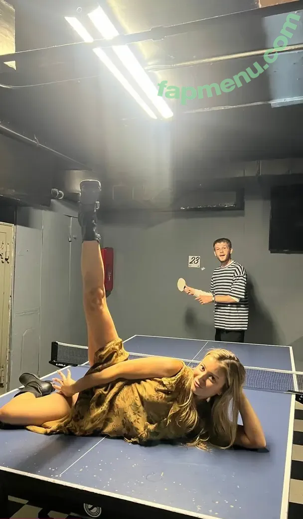 Genevieve Hannelius nude photo #0394 (ghannelius)