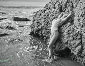 Genevieve Morton / genevievemorton nude photo #0656