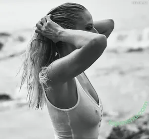 Genevieve Morton / genevievemorton nude photo #0661