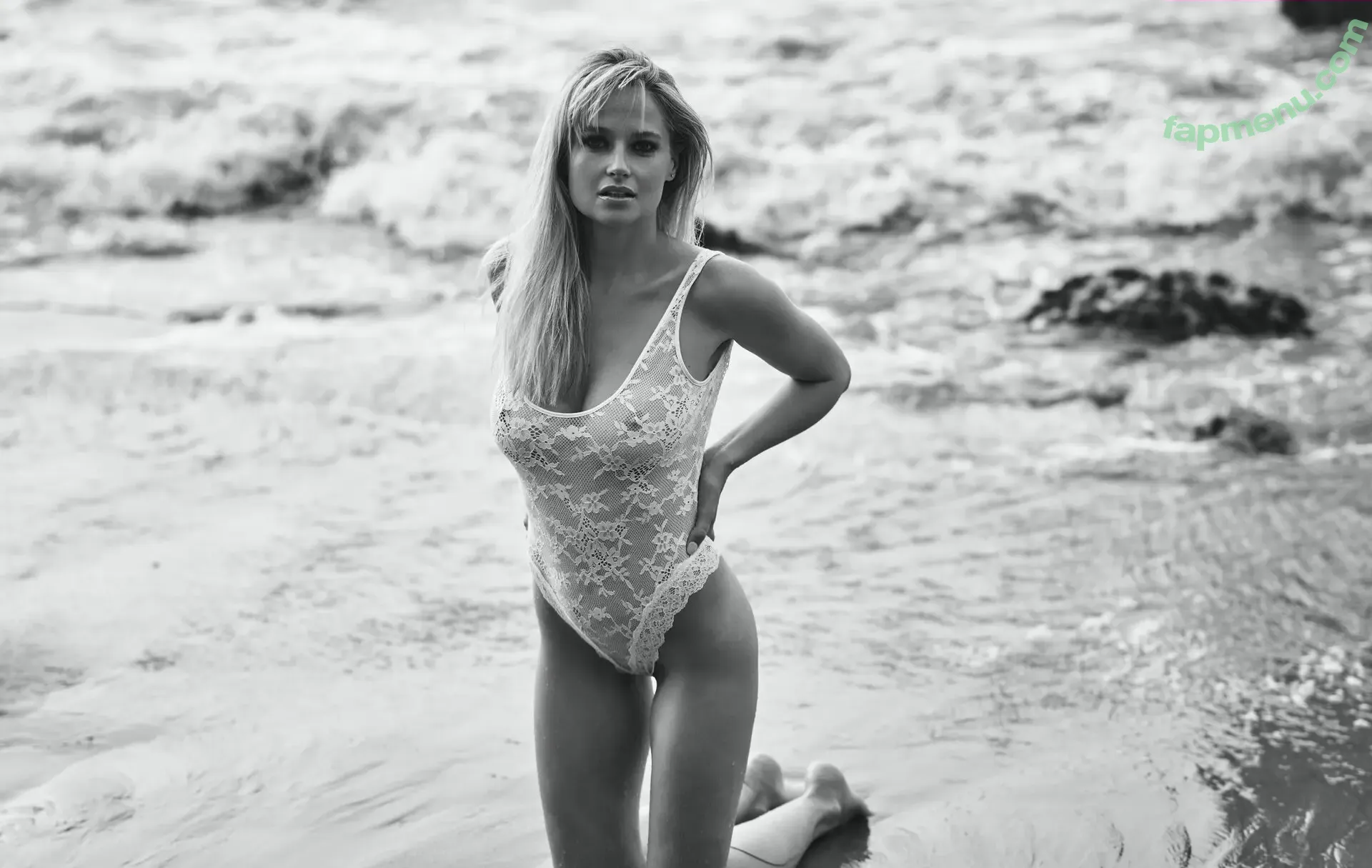 Genevieve Morton nude photo #0664 (genevievemorton)