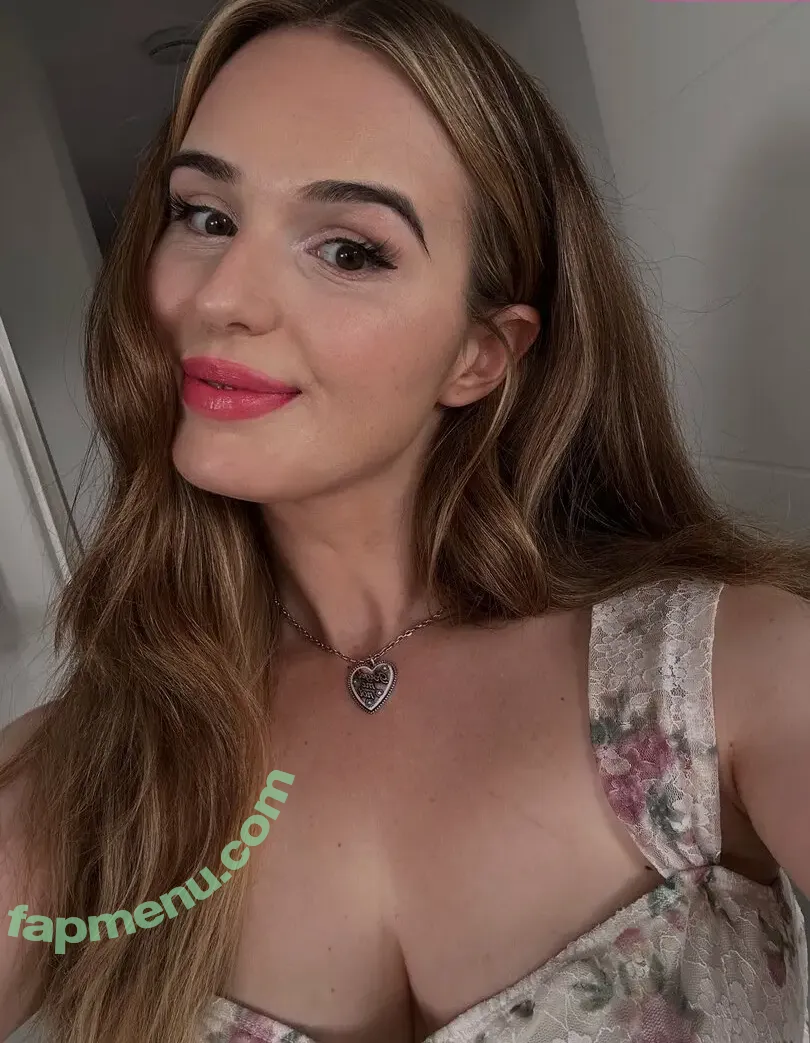 GeorgiaTwitch nude photo #0001 (Georgia / Mod Light / georgia_c / georgiahassarati)