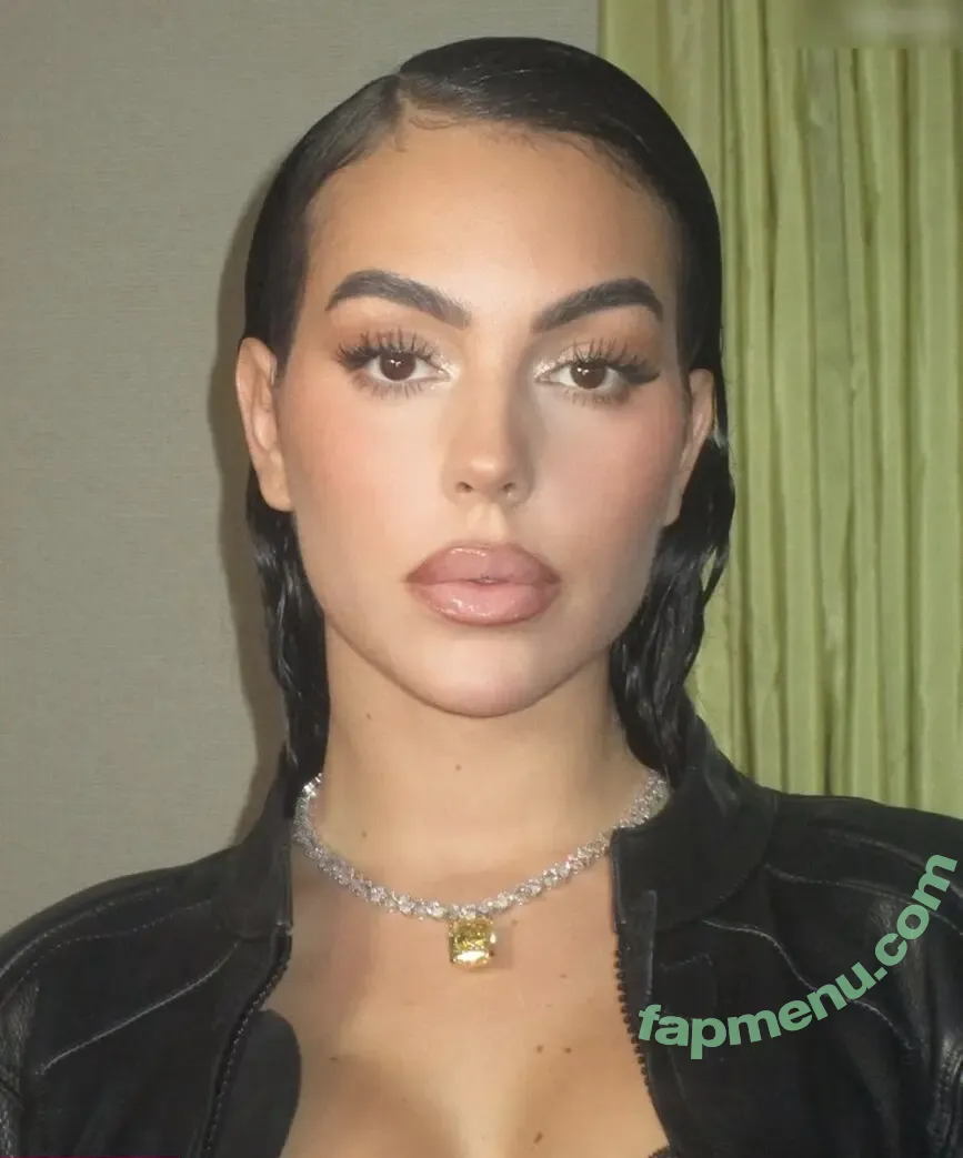 Georgina Rodriguez Hernández nude photo #0372 (georginagio)