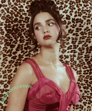 Geraldine Viswanathan / yoyogeraldine nude photo #0150