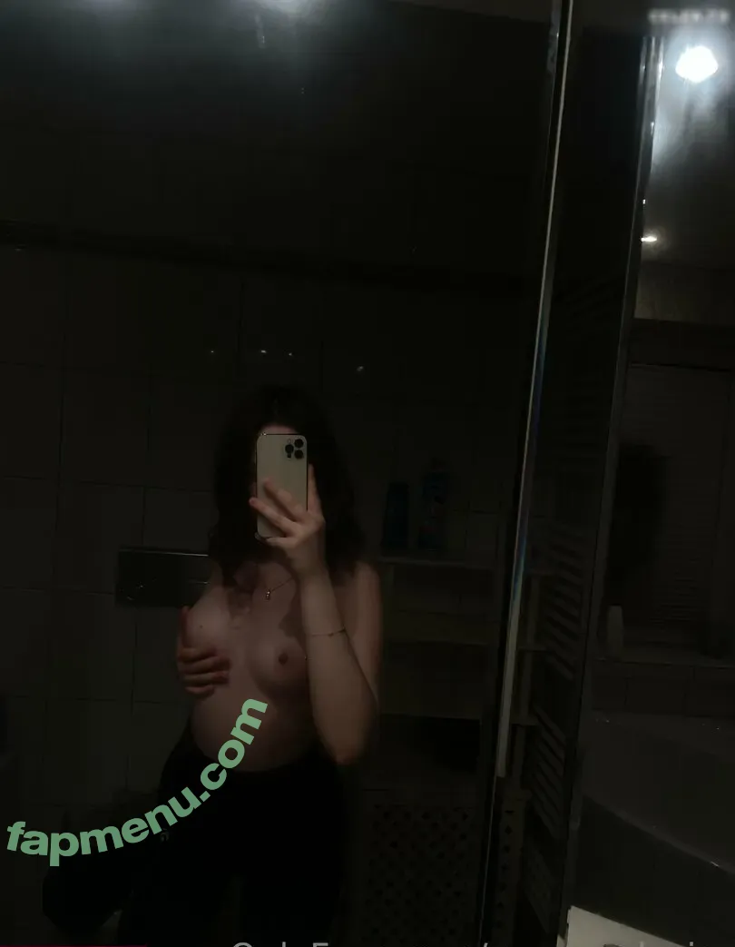 Germandesire nude photo #0034 (larissasdesire)