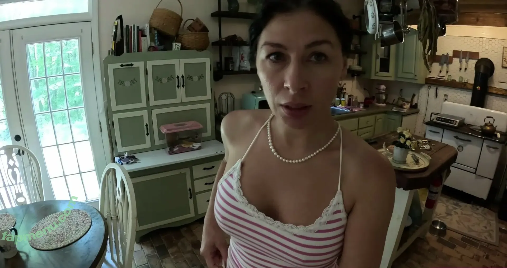 Getting Grounded With Jenna nude photo #0009 (grounded.jenna)