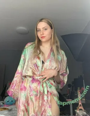 nude photo #0011