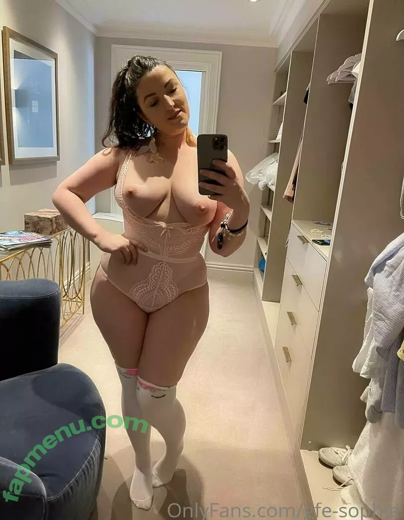 gfe-sophie nude photo #0135 (sophie_aris)