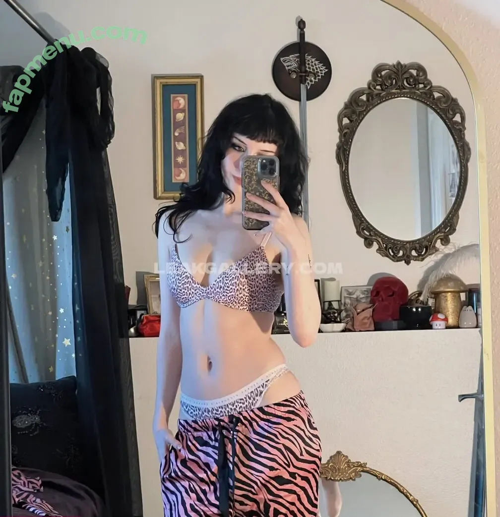 Ghostiee nude photo #0004 (Ghostiee)