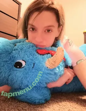 ghostkitty91 / kittycowell nude photo #0011