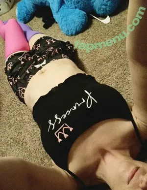 ghostkitty91 / kittycowell nude photo #0012