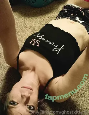 ghostkitty91 / kittycowell nude photo #0021