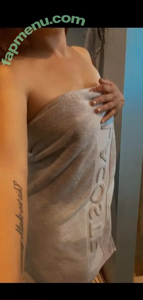 gianna.reeves nude photo #0001 (keaanuureeves)