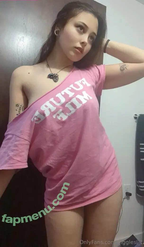 gigglesl_t nude photo #0046 (giggleslvt)