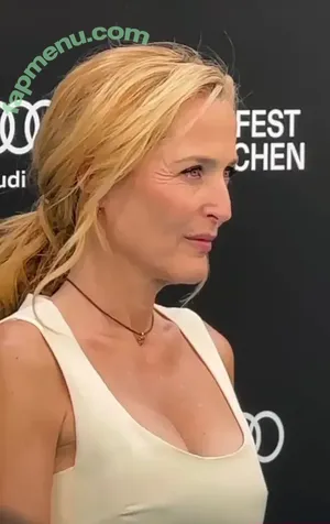 Gillian Anderson / gilliana nude photo #0672
