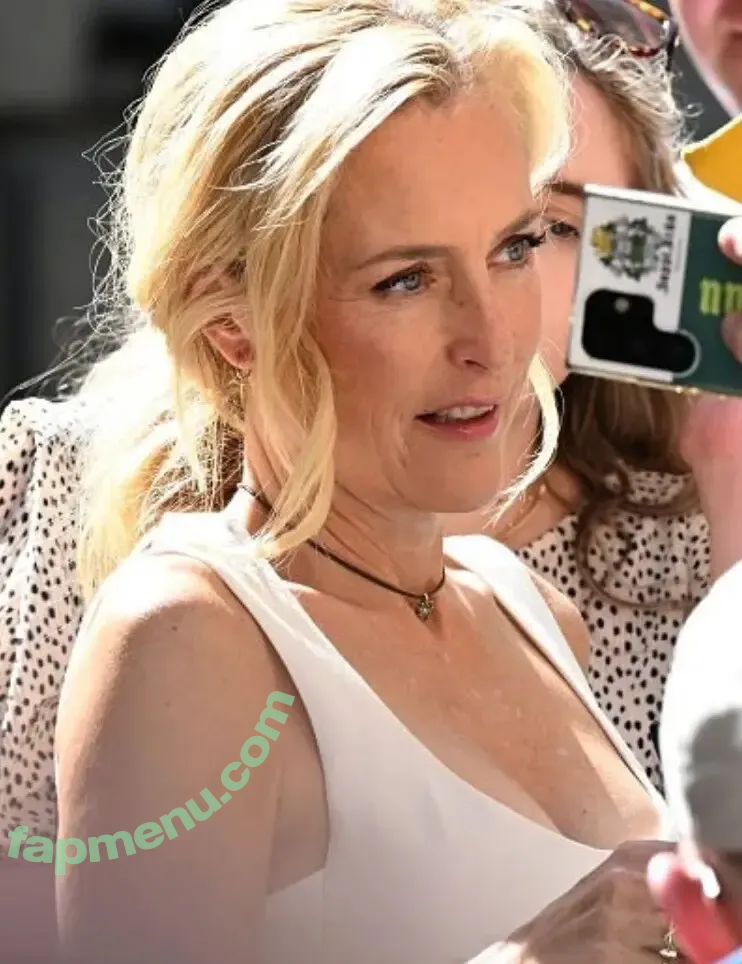 Gillian Anderson nude photo #0671 (gilliana)